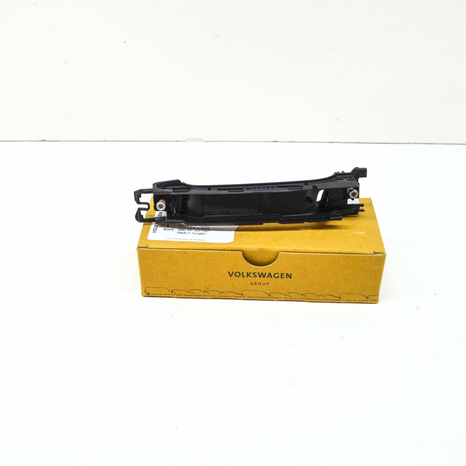 NEW AUDI A5 SPORTBACK 8W6 FRONT LEFT DOOR EXTERIOR HANDLE 8W0837205B ORIGINAL 1 NEW AUDI A5 SPORTBACK 8W6 FRONT LEFT DOOR EXTERIOR HANDLE 8W0837205B ORIGINAL