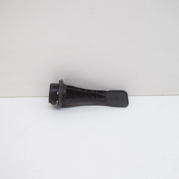 NEW VW CADDY 2K DAY LIGHT AND SIDE LIGHT BULB SOCKET MOUNTING 2K5953123B