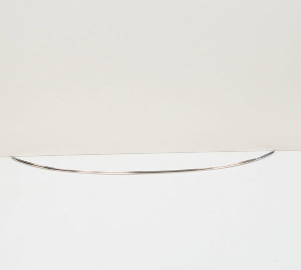 NEW MERCEDES BENZ SL R107 FRONT WINDSHIELD MOULDING SEAL A1076714930