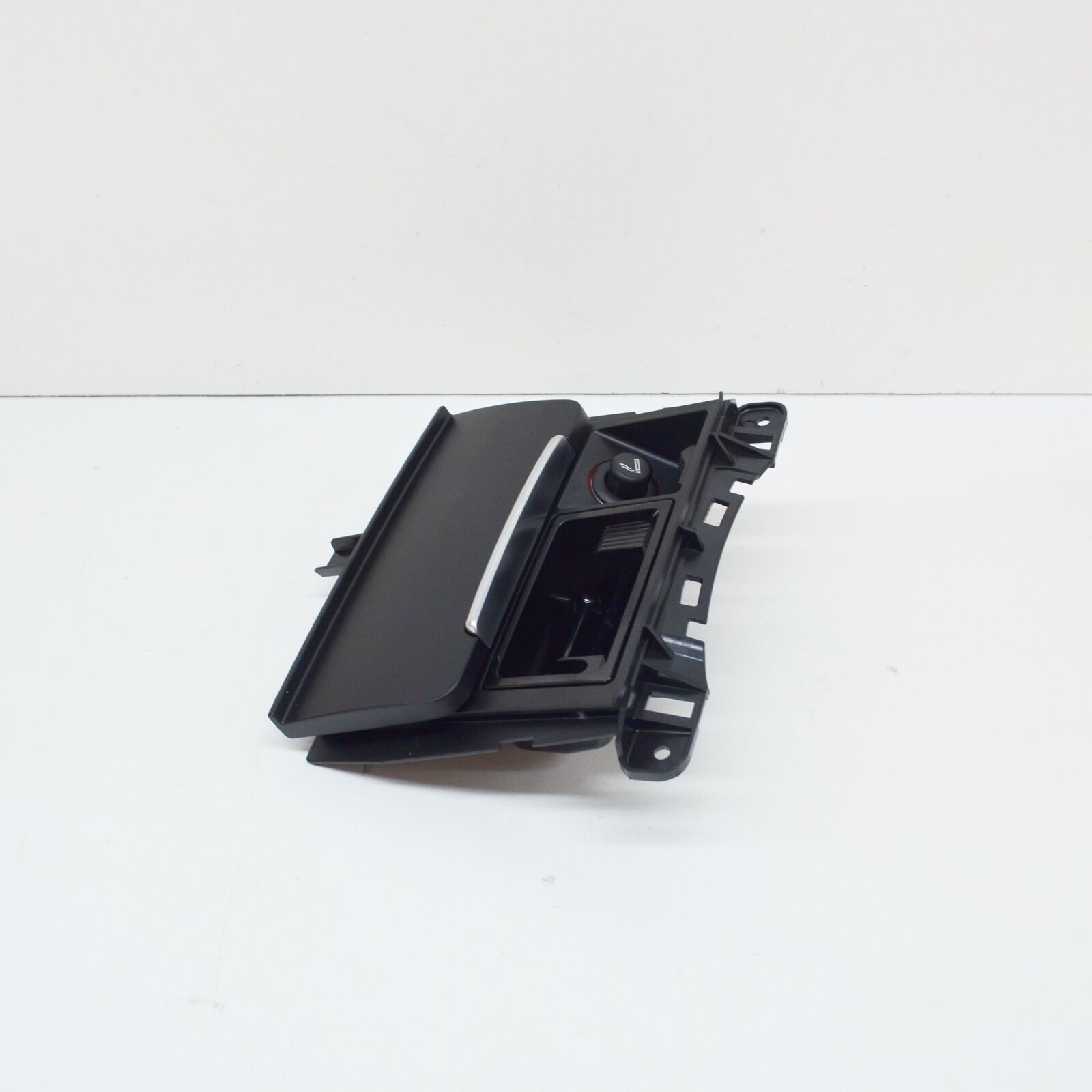 NEW AUDI A4 B8 FRONT CONSOLE ASHTRAY 8K0857951CV10 8K0857951C V10 1 NEW AUDI A4 B8 FRONT CONSOLE ASHTRAY 8K0857951CV10 8K0857951C V10