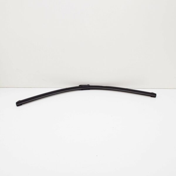 NEW VOLKSWAGEN PASSAT B8 FRONT AERO WIPER BLADE SET LHD 3G1998002