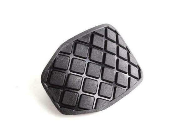 NEW AUDI A4 B7 CLUTCH PEDAL CAP 8E072117301C ORIGINAL