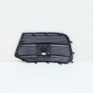 NEW AUDI Q3 8U FRONT RIGHT BUMPER GRILL 8U0807682Q4U8