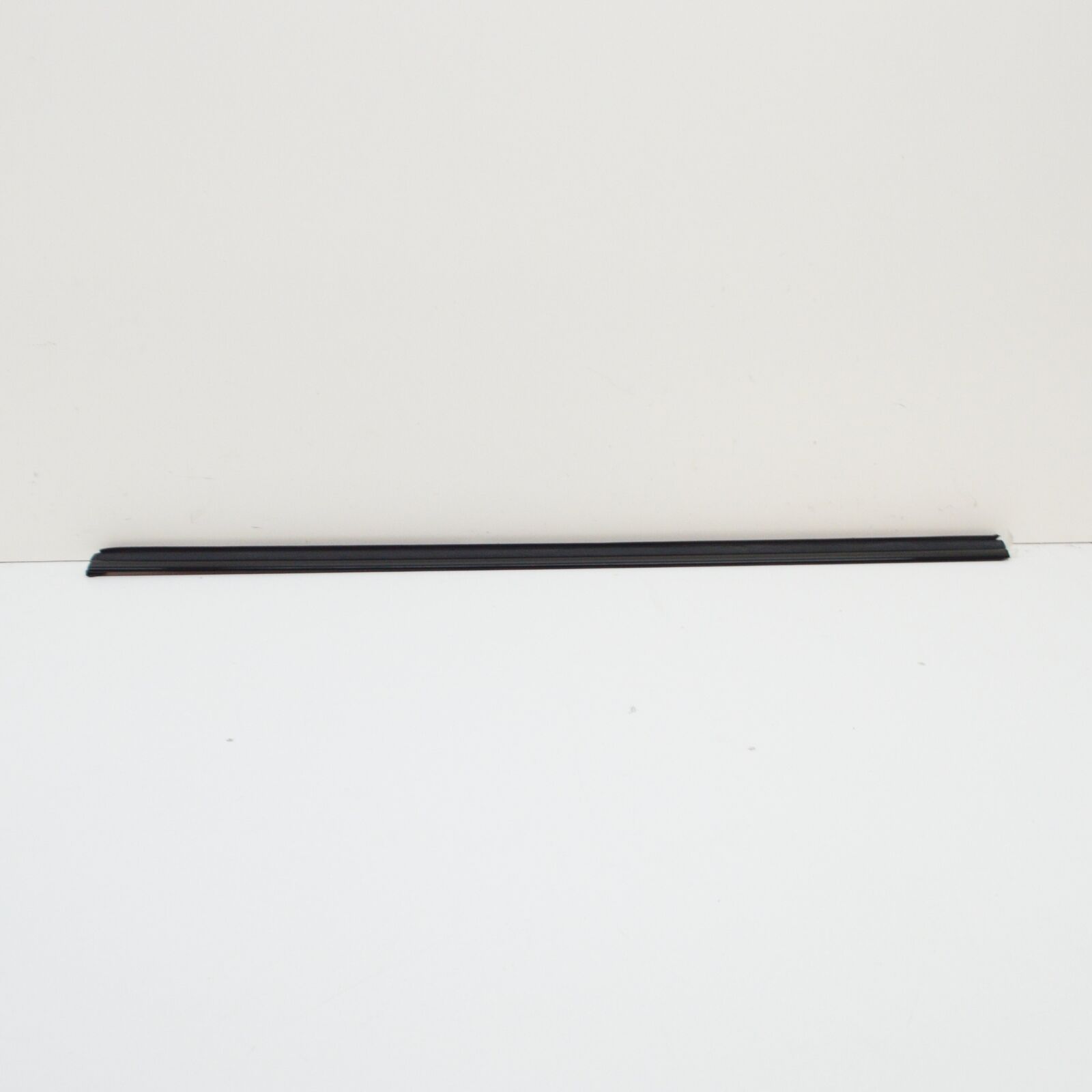 NEW BMW 3 E46 COUPE GASKET RAILING LEFT 51367891911 1 NEW BMW 3 E46 COUPE GASKET RAILING LEFT 51367891911