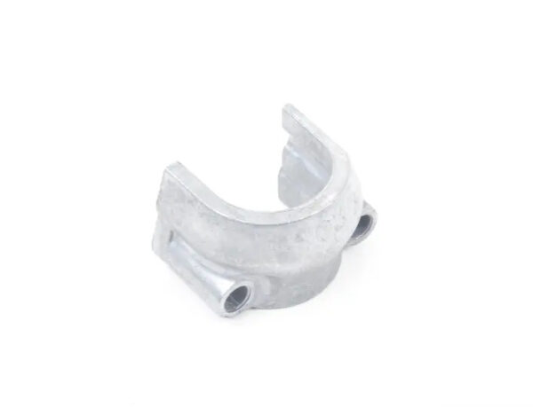 NEW MERCEDES-BENZ C W203 FRONT RIGHT SWAY BAR BRACKET A2033231240 ORIGINAL