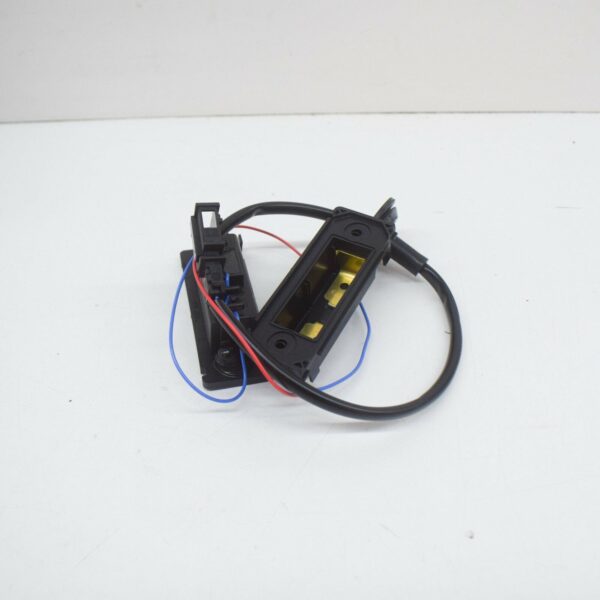 NEW VW TRANSPORTER T5 REAR LICENCE PLATE LIGHT HOUSING 7H0827740 ORIGINAL