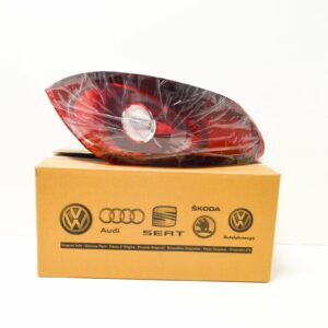 NEW VOLKSWAGEN PASSAT CC REAR LEFT OUTER TAILLIGHT LAMP 3C8945207S ORIGINAL