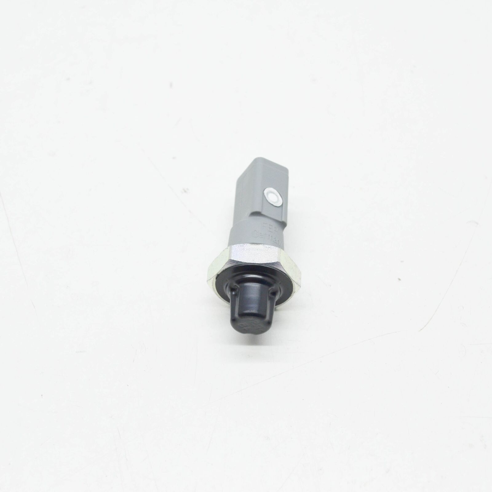 NEW AUDI A4 B8 OIL PRESSURE SENSOR 06E919081C ORIGINAL 1 NEW AUDI A4 B8 OIL PRESSURE SENSOR 06E919081C ORIGINAL