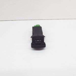 NEW VOLKSVAGEN POLO 6C USB SOCKET WITH COVER 6C0035249B