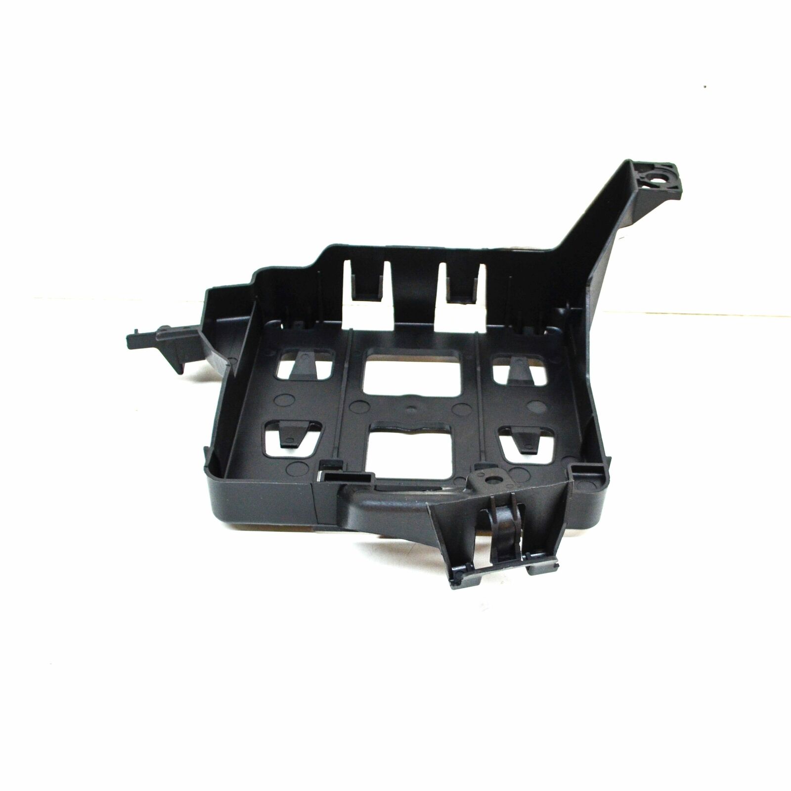 NEW AUDI A5 8W6 REAR LEFT CONVENIENCE CONTROL CENTRAL BRACKET 8W0907368 ORIGINAL 1 NEW AUDI A5 8W6 REAR LEFT CONVENIENCE CONTROL CENTRAL BRACKET 8W0907368 ORIGINAL