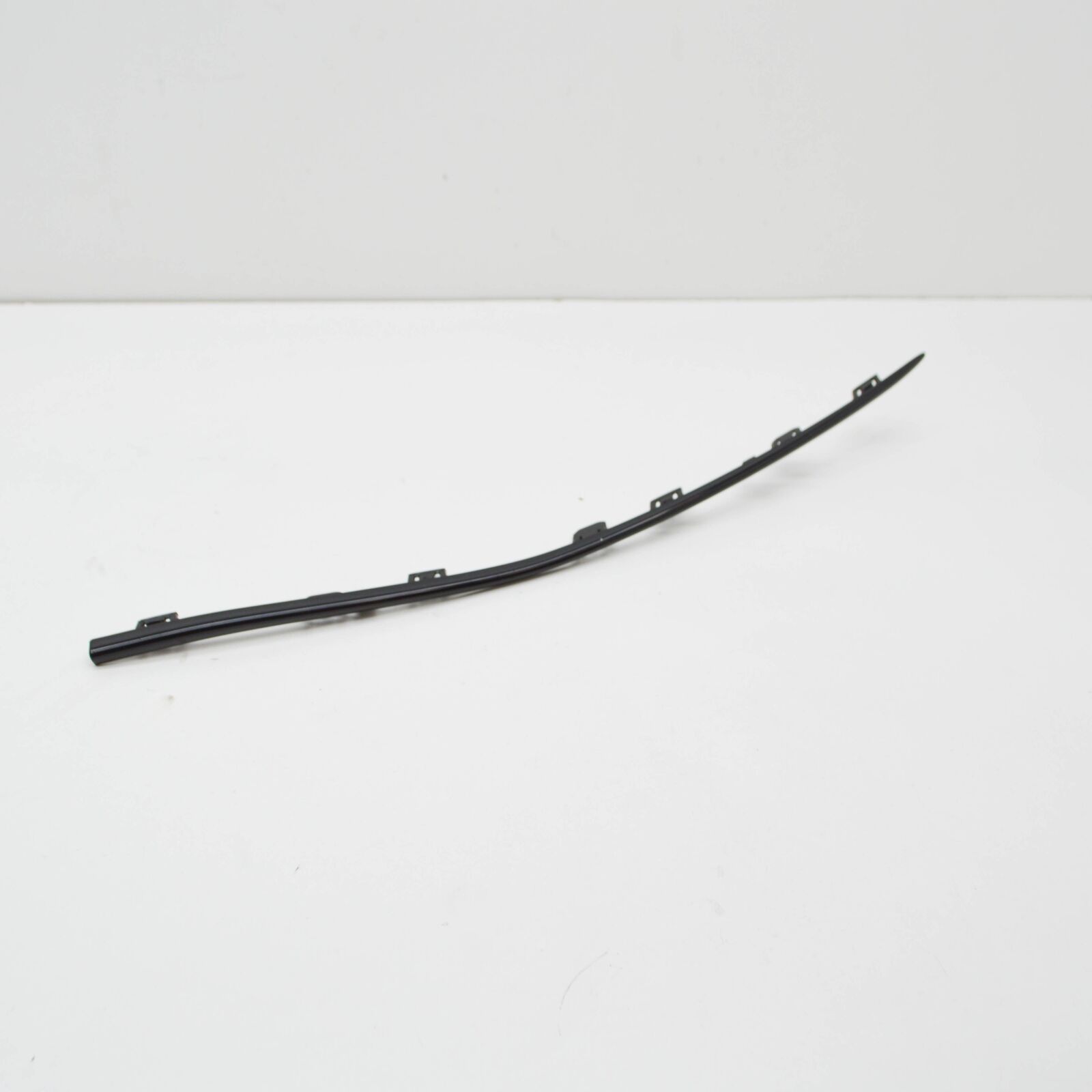 NEW MERCEDES-BENZ C W206 AMG FRONT BUMPER LEFT LOWER TRIM A2068854302 ORIGINAL 1 NEW MERCEDES-BENZ C W206 AMG FRONT BUMPER LEFT LOWER TRIM A2068854302 ORIGINAL