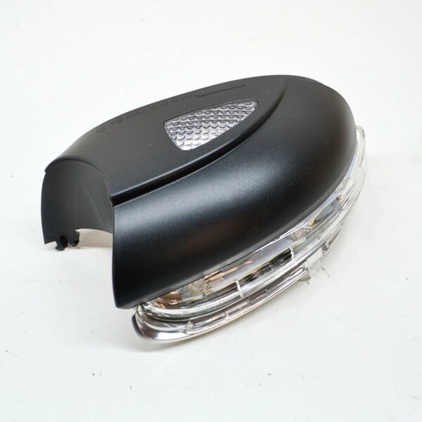NEW VW GOLF MK6 5K FRONT RIGHT DOOR MIRROR TURN INDICATOR 5K0949102A