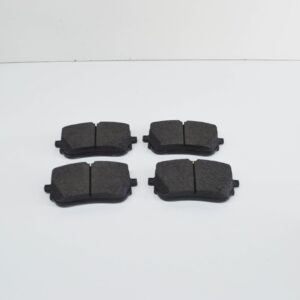 NEW MERCEDES-BENZ GLB X247 FRONT WHEEL BRAKE PAD SET A0004205303 ORIGINAL