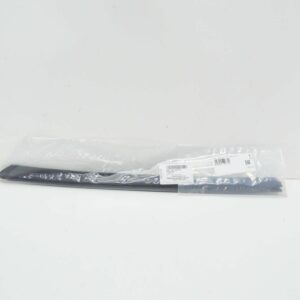 NEW AUDI R8 4S LEFT FENDER SEAL BEADING 420821217D