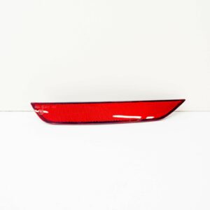 NEW AUDI Q2 REAR RIGHT LIGHT REFLECTOR 81A945106 ORIGINAL