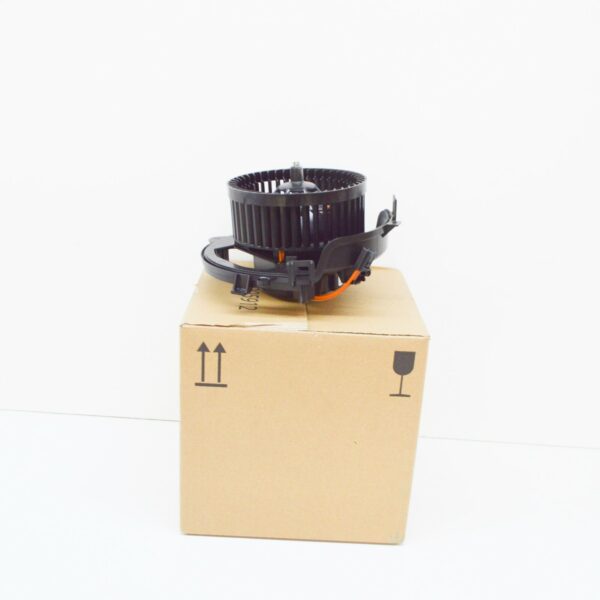 NEW AUDI A3 8PA HEATER BLOWER FAN MOTOR 5Q2819021C ORIGINAL