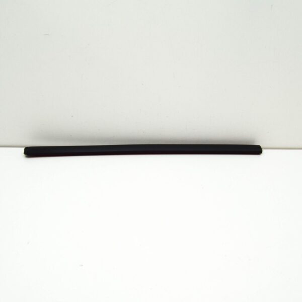 NEW SEAT LEON 5F RIGHT SIDE BONNET SEAL 5F0823710A ORIGINAL