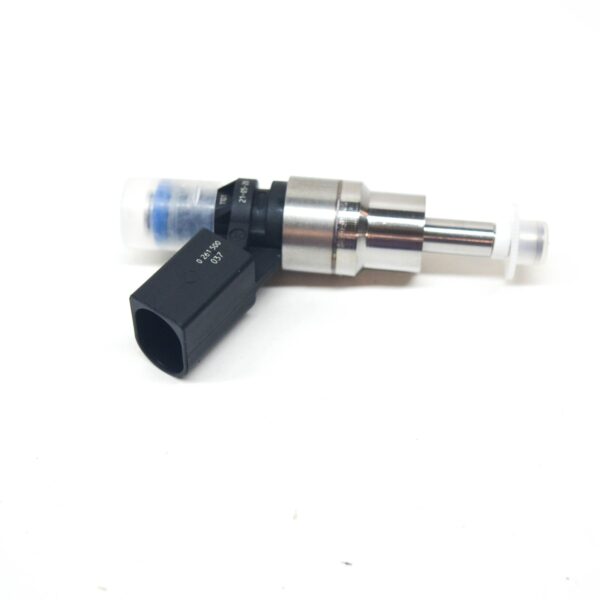 NEW AUDI A3 S3 8P FUEL INJECTOR 06F906036F 2.0 PETROL 188KW