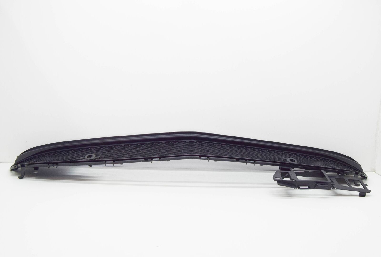 NEW MERCEDES-BENZ CLA COUPE C117 FRONT BUMPER LOWER GRILLE A1178801500 ORIGINAL 1 NEW MERCEDES-BENZ CLA COUPE C117 FRONT BUMPER LOWER GRILLE A1178801500 ORIGINAL