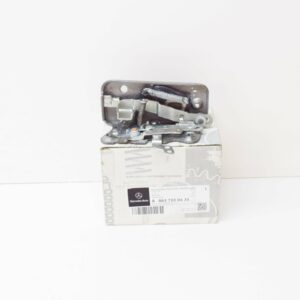 NEW MERCEDES-BENZ G-CLASS W463 FRONT RIGHT DOOR LOCK LHD A4637200435 ORIGINAL