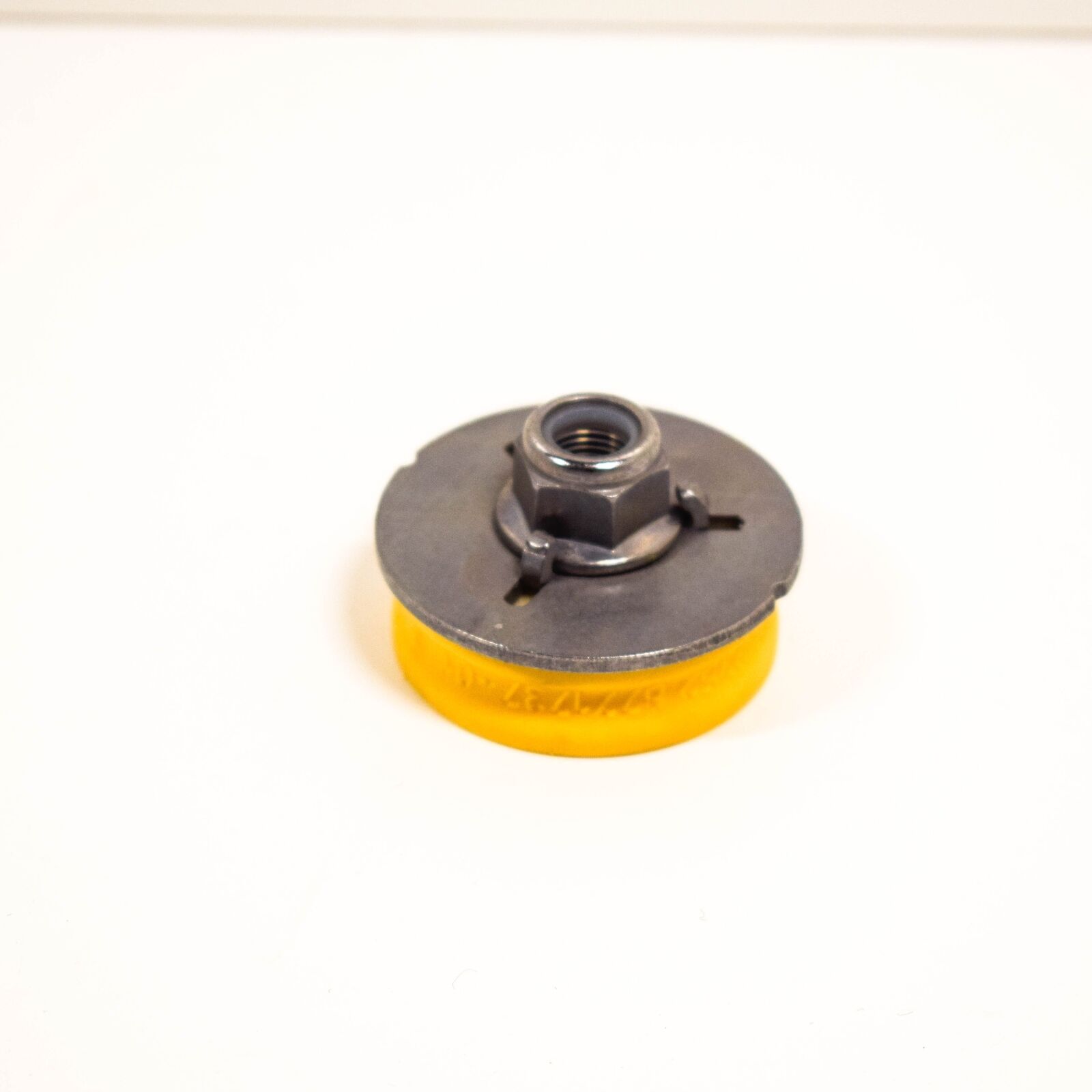 NEW BMW 3 E90 REAR UPPER SHOCK MOUNT SUPPORT 33506771737 ORIGINAL 1 NEW BMW 3 E90 REAR UPPER SHOCK MOUNT SUPPORT 33506771737 ORIGINAL