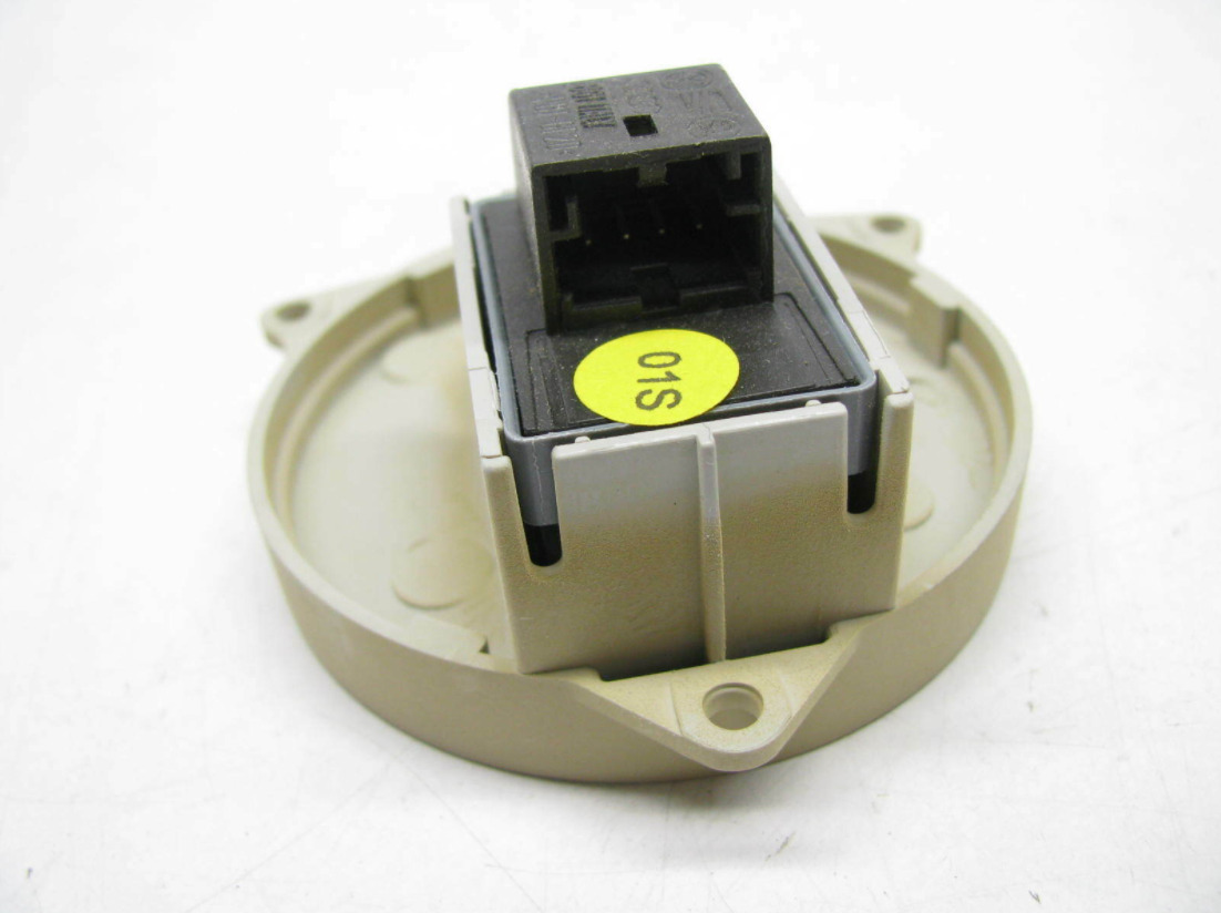 NEW AUDI A5 SPORTBACK 8T SUNROOF OPENER SWITCH 8T0959561ALM5 ORIGINAL 1 NEW AUDI A5 SPORTBACK 8T SUNROOF OPENER SWITCH 8T0959561ALM5 ORIGINAL