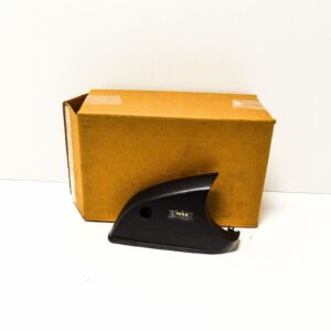 NEW MERCEDES BENZ GLE W166 RIGHT MIRROR LOWER COVER CAP  A1668101015 ORIGINAL