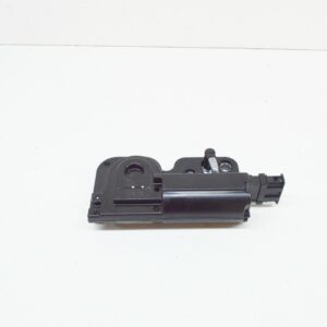 NEW VW TOUAREG 7L REAR STRIKER PLATE WITH MOTOR 7L0827511C