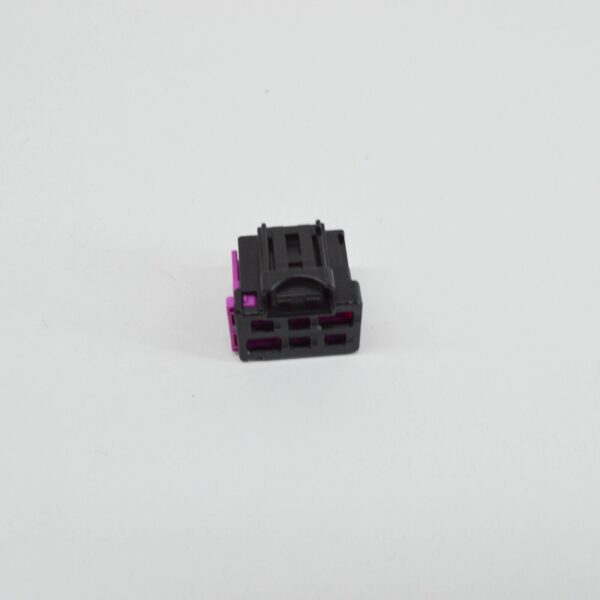 NEW AUDI A1 MK1 FRONT SEAT HEATER 6-PIN FLAT CONNECTOR HOUSING 4F0937731