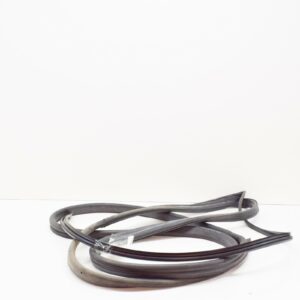 NEW MERCEDES-BENZ S-CLASS W140 WEATHERSTRIP RIGHT FRONT DOOR A1407200278