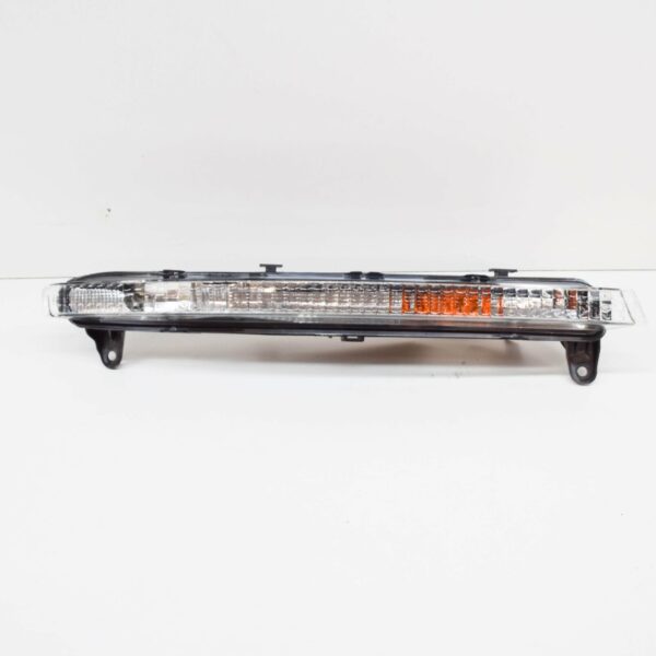 NEW AUDI Q7 4L FRONT BUMPER RIGHT TURN SIGNAL 4L0953042