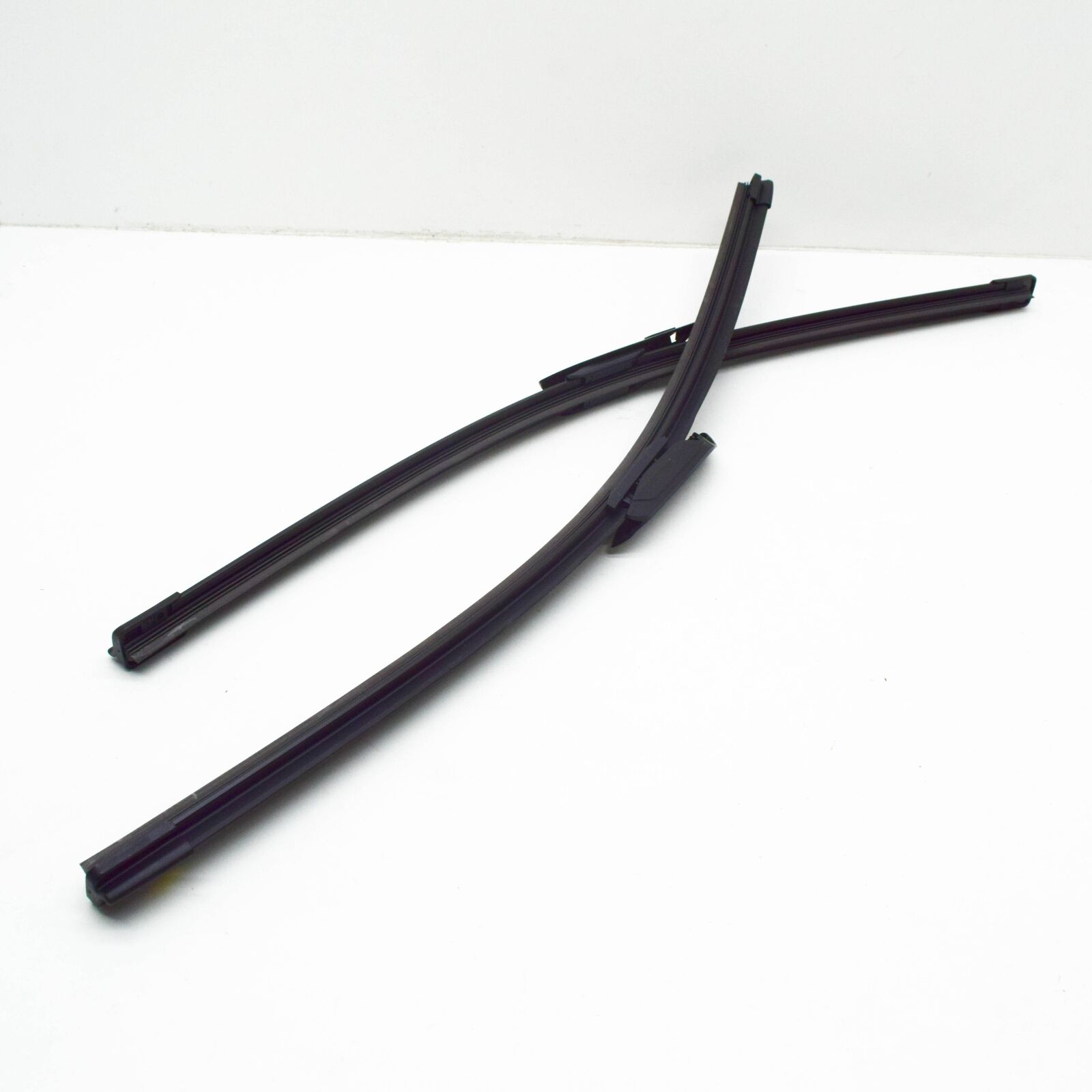 NEW MERCEDES-BENZ C W206 FRONT WINDSHIELD WIPER ARMS SET LHD A2068201500 1 NEW MERCEDES-BENZ C W206 FRONT WINDSHIELD WIPER ARMS SET LHD A2068201500