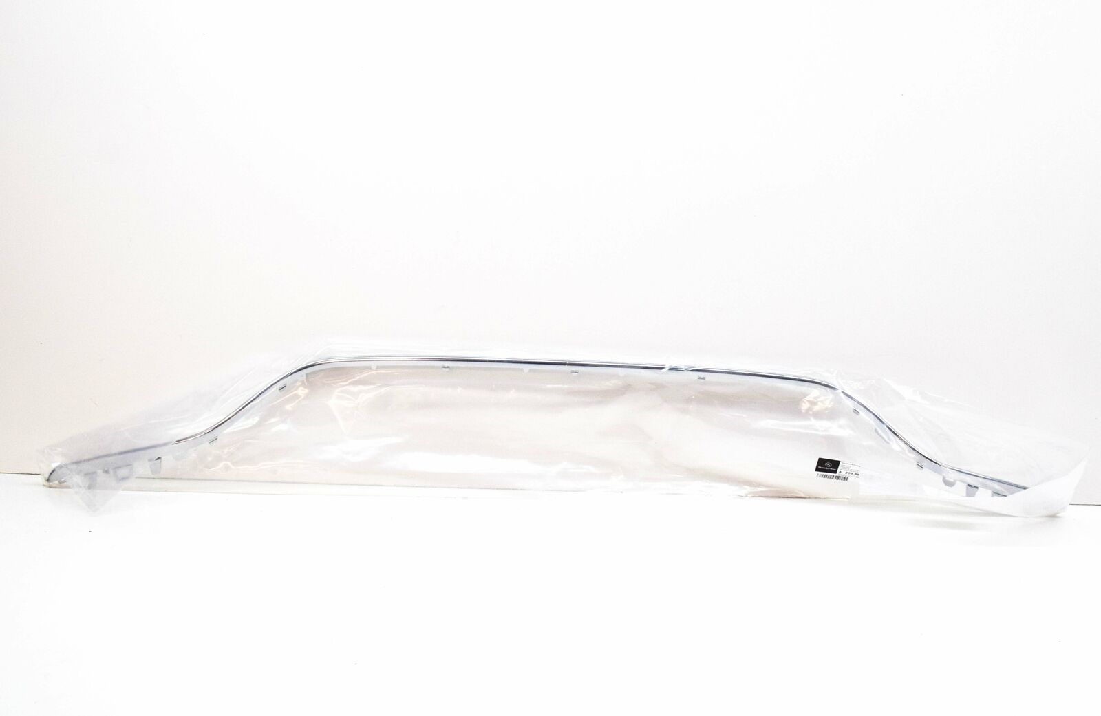NEW MERCEDES-BENZ C-CLASS W205 REAR BUMPER TRIM A2058850721 1 NEW MERCEDES-BENZ C-CLASS W205 REAR BUMPER TRIM A2058850721