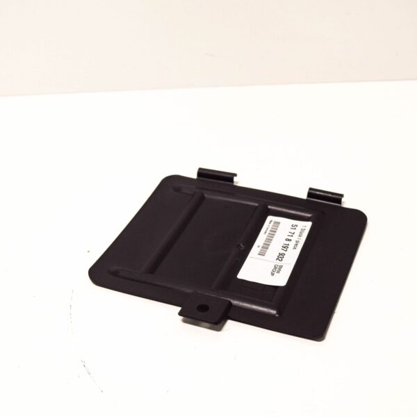 NEW BMW 3 E46 OIL SUMP DRAIN PLUG ACCESS COVER FLAP 51718197932 ORIGINAL