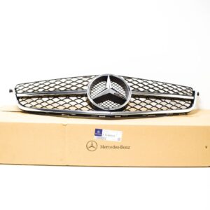NEW MERCEDES-BENZ C W204 RADIATOR GRILLE A2048802483 ORIGINAL