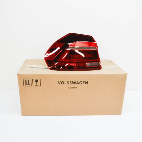 NEW VOLKSWAGEN PASSAT B8 LED USA OUTER TAIL LIGHT - LEFT 561945207C ORIGINAL - Image 2