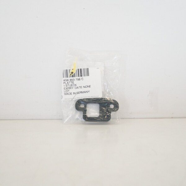 NEW AUDI A7 4G FRONT SECURING PLATE 4G8853795C ORIGINAL - Image 2