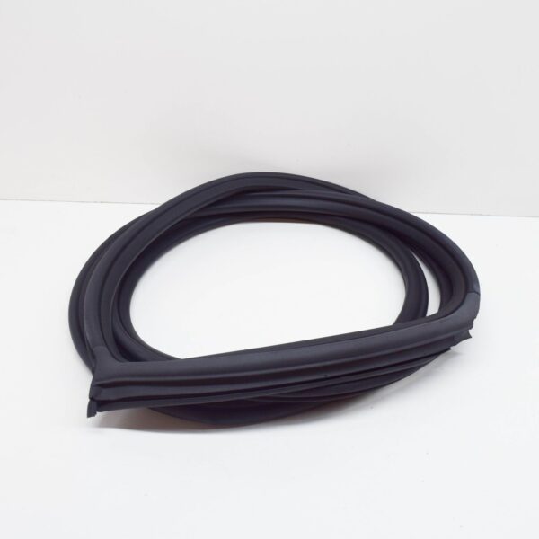 NEW BMW 1 E81 FRONT RIGHT DOOR WEATHERSTRIP SEAL 51767054028 ORIGINAL - Image 2