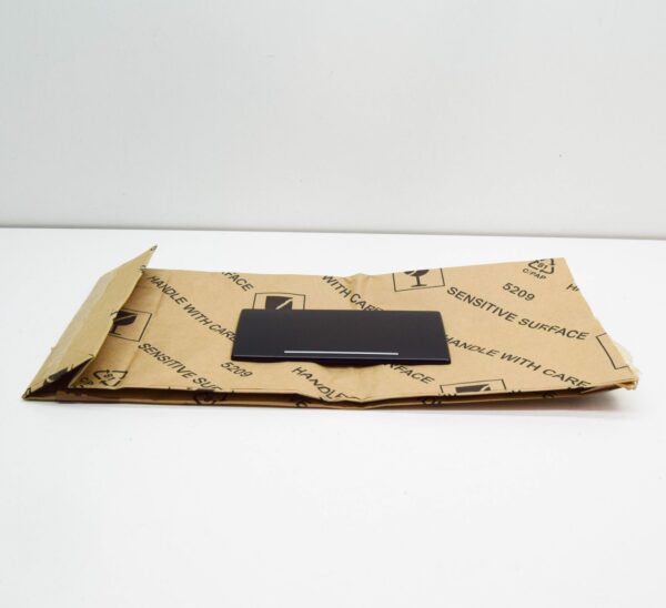 NEW AUDI Q7 4M CENTRE CONSOLE DRINKS HOLDER TRIM LHD 4M8863276V58 ORIGINAL - Image 2