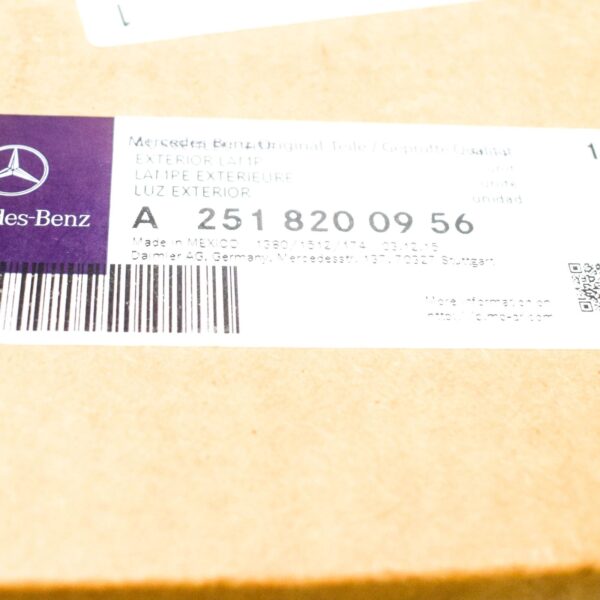 NEW MB R-CLASS W251 FRONT LEFT POSITION LIGHT LHD A2518200956 - Image 2