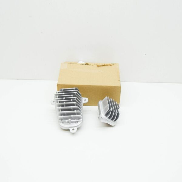 NEW AUDI E-TRON S FRONT LED LIGHT CONTROL UNIT W HEAT SINK RIGHT 4KE998474A - Image 2
