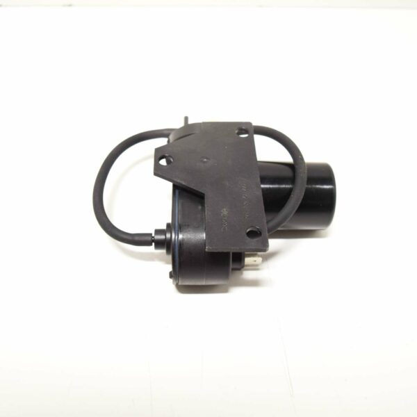 NEW MERCEDES-BENZ G W463 DIFFERENTIAL LOCK CONTROL PUMP A4635500183 - Image 2
