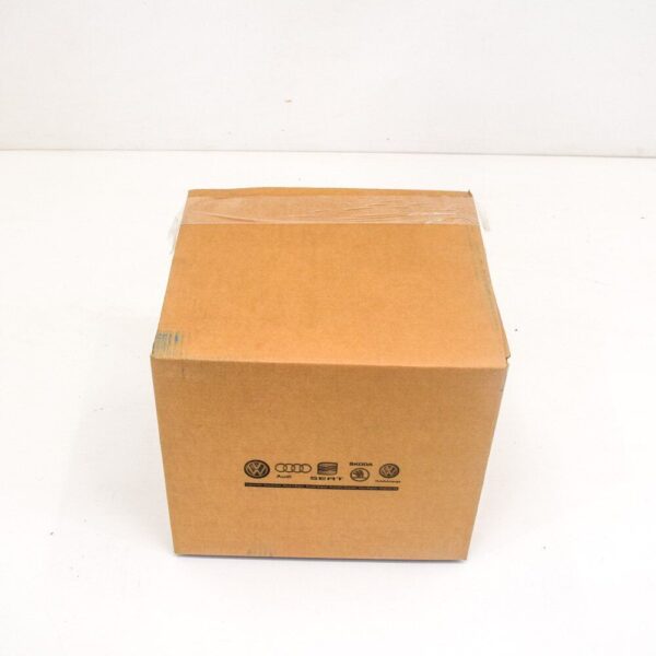 NEW VOLKSWAGEN PASSAT AIR FILTER BOX B8 1.8 TSI 132KW 5C0129601D 2015 ORIGINAL - Image 2
