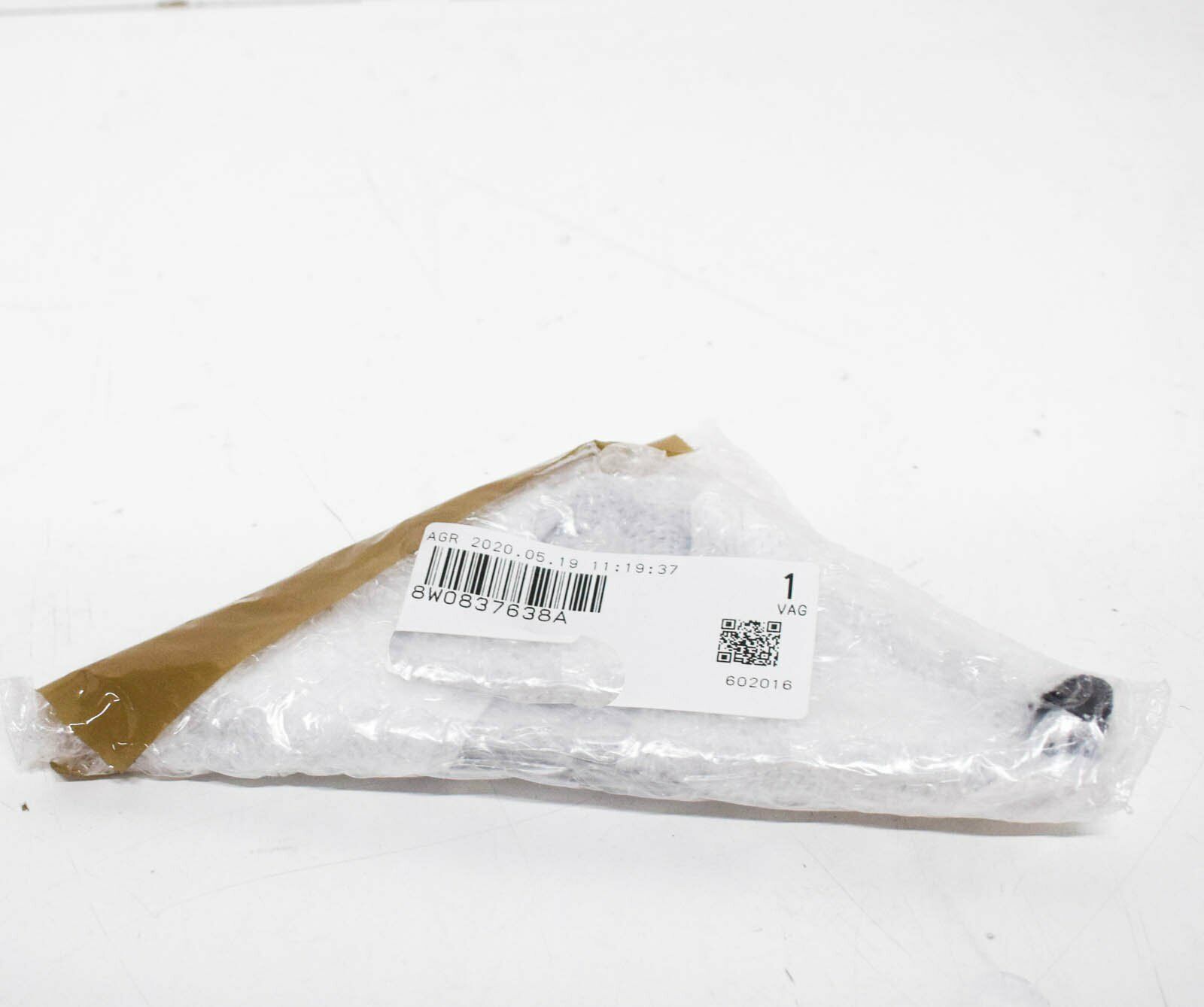 NEW AUDI A4 B9 FRONT RIGHT DOOR APPLIQUE 8W0837638A ORIGINAL 2 NEW AUDI A4 B9 FRONT RIGHT DOOR APPLIQUE 8W0837638A ORIGINAL - Image 2