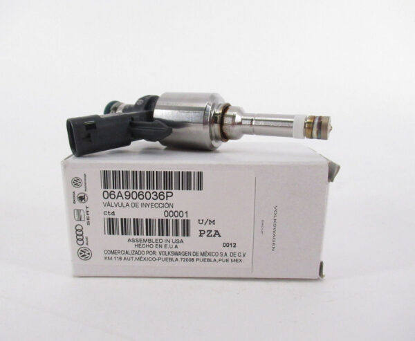 NEW VOLKSWAGEN GOLF 5G MK7 FUEL INJECTOR VALVE 06A906036P ORIGINAL - Image 2