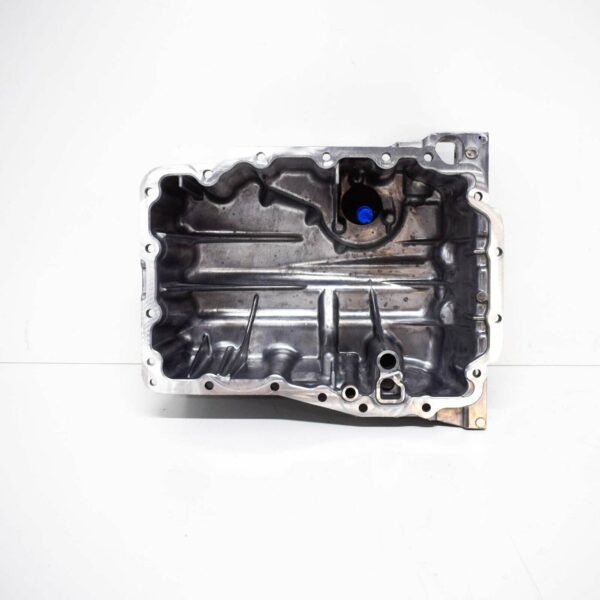 NEW AUDI A3 8V ENGINE OIL PAN 04C103601C ORIGINAL - Image 2