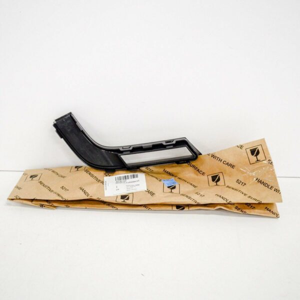 NEW AUDI A3 S3 FRONT BUMPER RIGHT GRILLE TRIM 8V3807824 2017 - Image 2