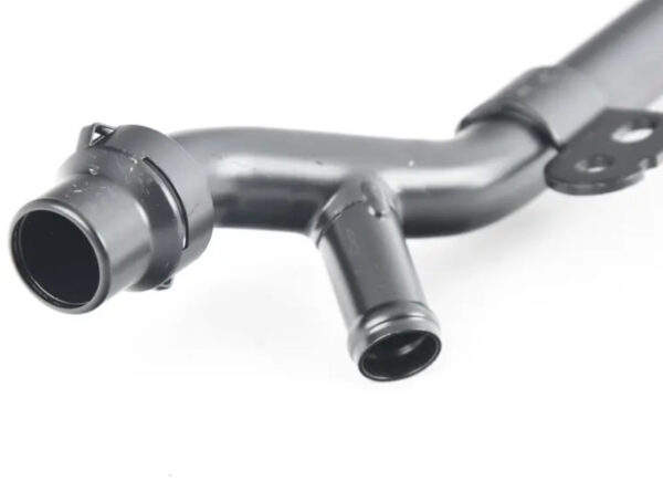 NEW AUDI A4 B7 ENGINE COOLANT PIPE 06D121065J ORIGINAL - Image 2