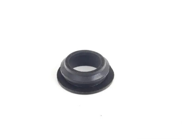 NEW AUDI A1 MK1 WASHER FLUID LEVEL SENSOR GROMMET O-RING 7M0919382 ORIGINAL - Image 2