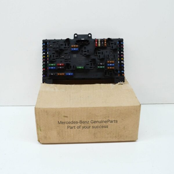 NEW MERCEDES-BENZ VITO W639 FUSE BOX A6395450801 ORIGINAL - Image 2